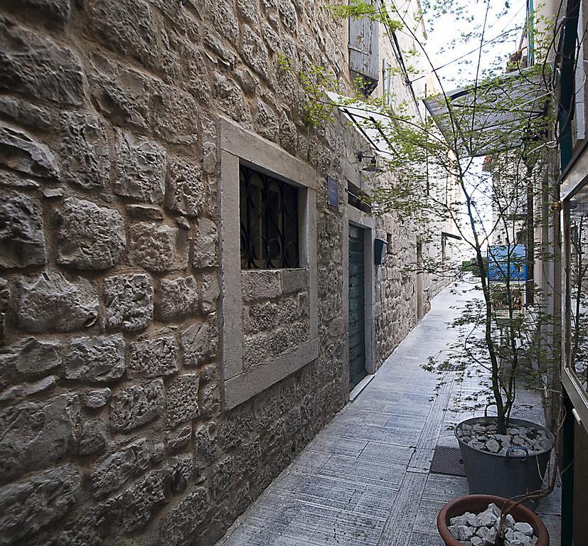 Rooms Livia Трогир Экстерьер фото
