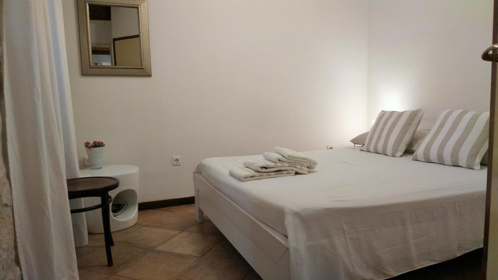 Rooms Livia Трогир Экстерьер фото
