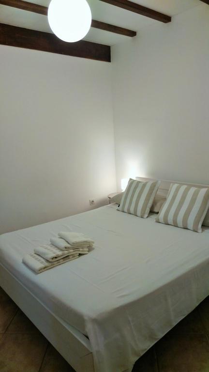 Rooms Livia Трогир Экстерьер фото
